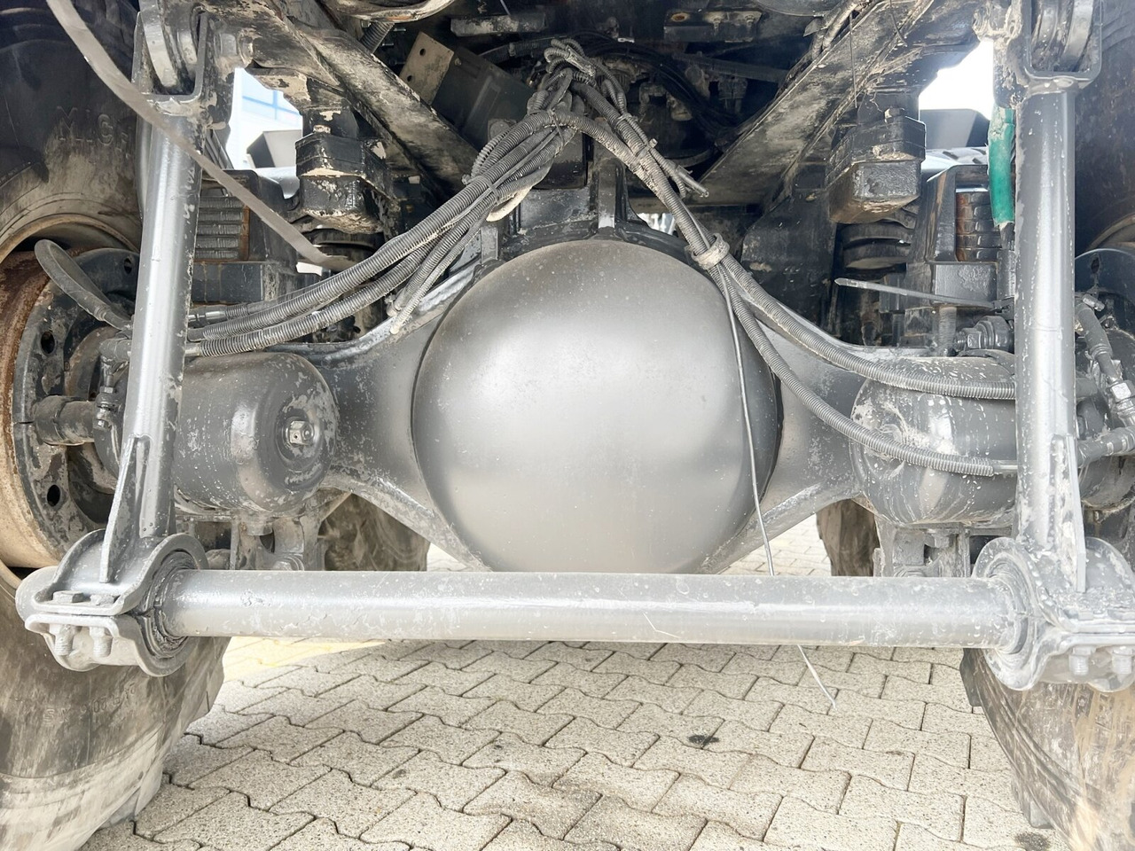 ASTRA HD9 86.56 8x6, 24m³ Mulde, Intarder ASTRA HD9 86.56 8x6, 24m³ Mulde, Intarder - Demper: slika 5 ASTRA HD9 86.56 8x6, 24m³ Mulde, Intarder ASTRA HD9 86.56 8x6, 24m³ Mulde, Intarder - Demper: slika 5
