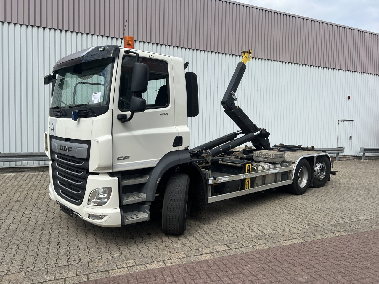 DAF CF 480 6x2 CF 480 6x2, Lenk-/Liftachse - Kotalni prekucni tovornjak: slika 1 DAF CF 480 6x2 CF 480 6x2, Lenk-/Liftachse - Kotalni prekucni tovornjak: slika 1
