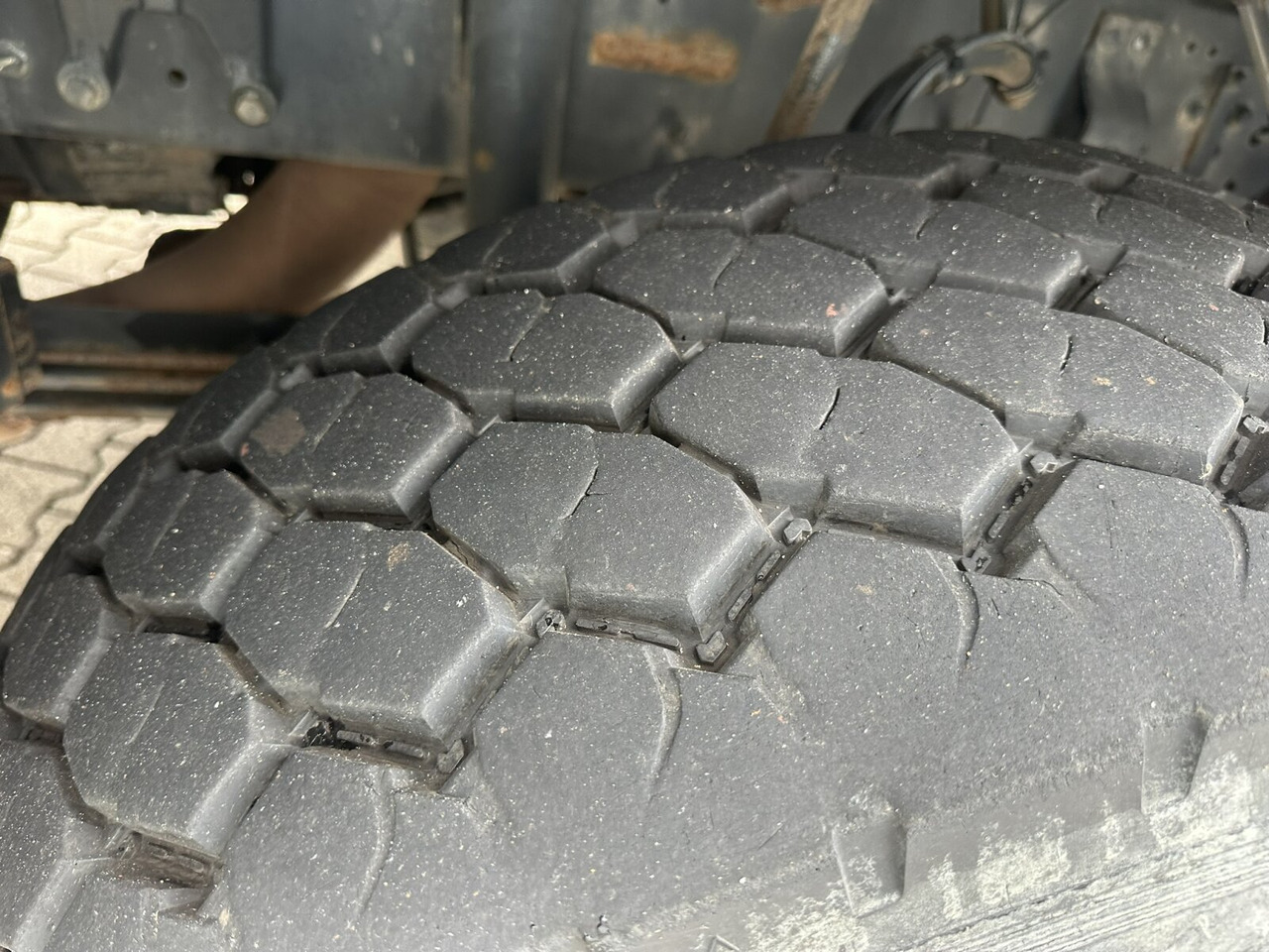 DAF CF 85.460 6x4 CF 85.460 6x4, Bordmatik links - Tovornjak prekucnik: slika 2 DAF CF 85.460 6x4 CF 85.460 6x4, Bordmatik links - Tovornjak prekucnik: slika 2