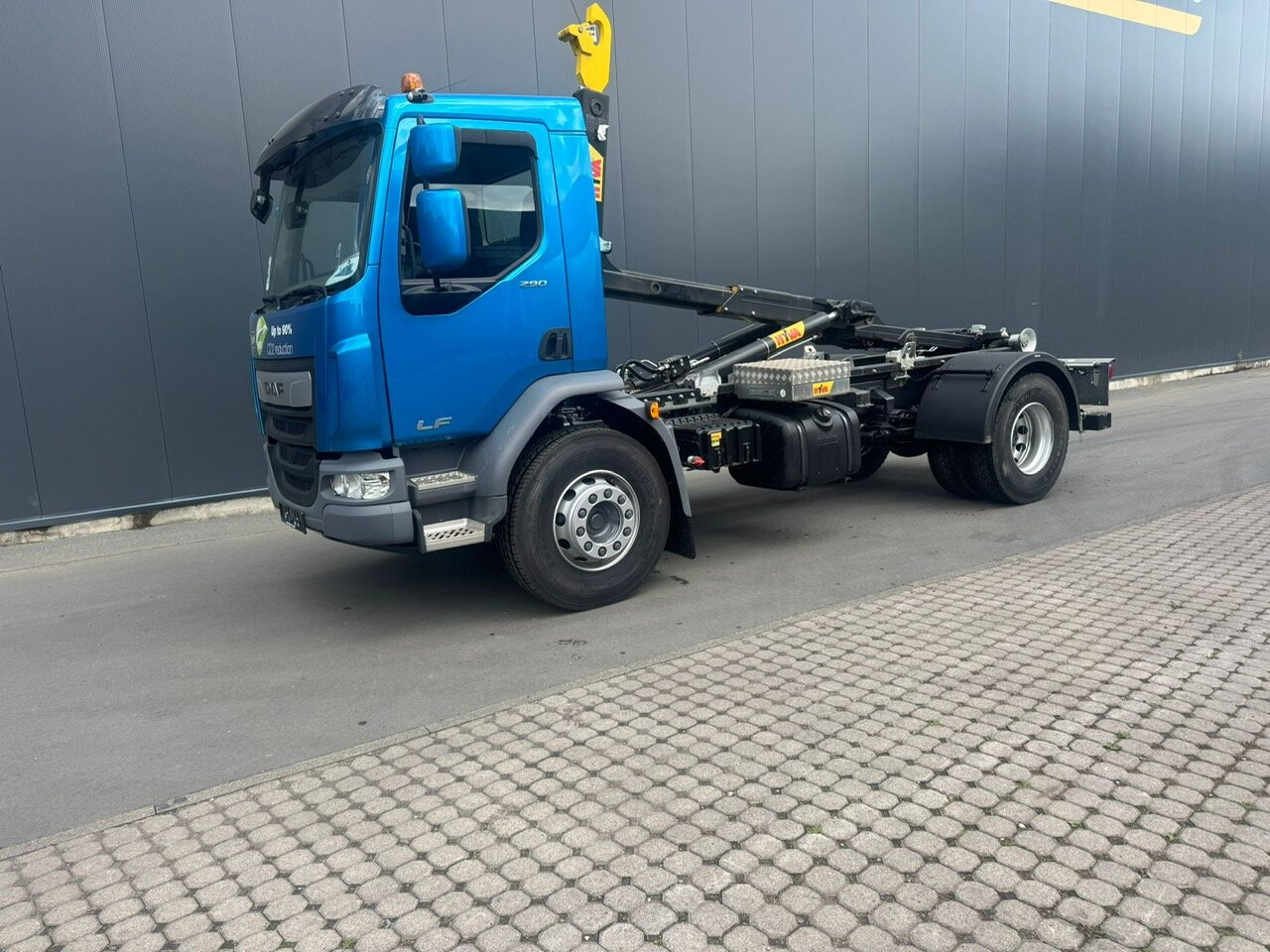 DAF LF 290 FA 4x2 LF 290 FA 4x2, Nebenantrieb, Navi - Tovornjak-šasija: slika 1 DAF LF 290 FA 4x2 LF 290 FA 4x2, Nebenantrieb, Navi - Tovornjak-šasija: slika 1
