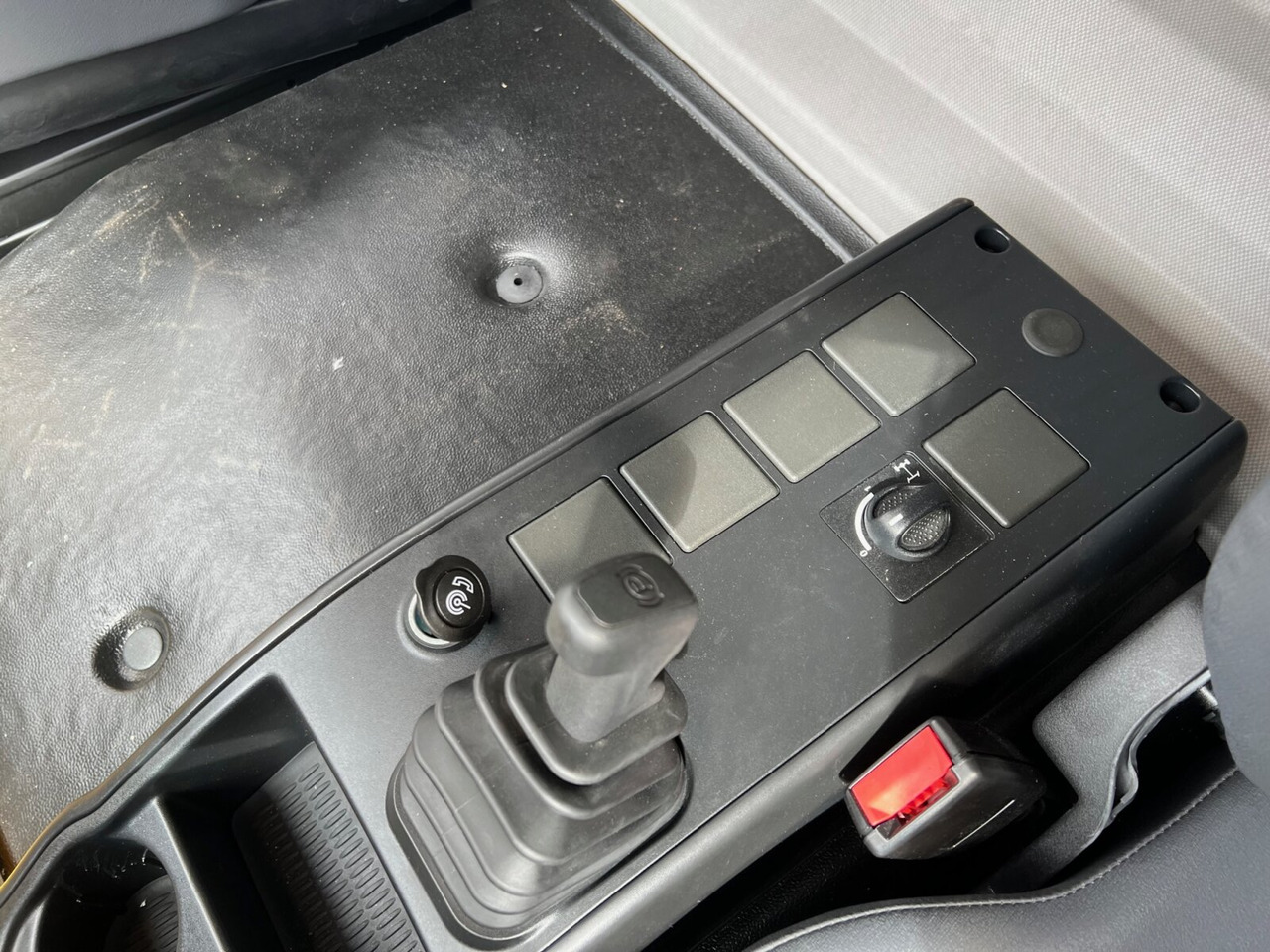 Nov Tovornjak-šasija EuroCargo ML160E32 4x2 EuroCargo ML160E32 4x2, 5x Vorhanden!: slika 6 Nov Tovornjak-šasija EuroCargo ML160E32 4x2 EuroCargo ML160E32 4x2, 5x Vorhanden!: slika 6