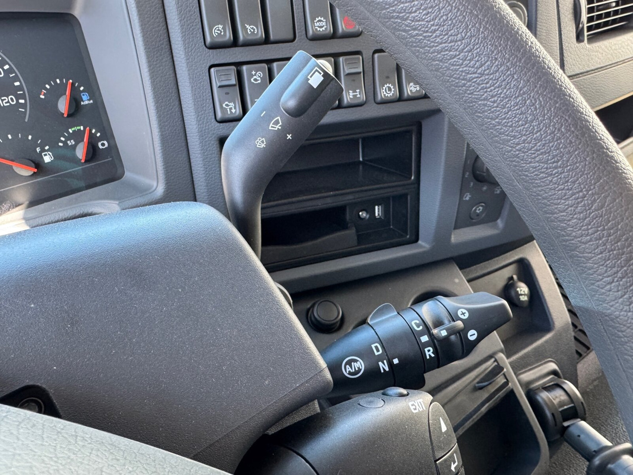 FL 280 4x4 FL 280 4x4, Nebenantrieb - Tovornjak-šasija: slika 5 FL 280 4x4 FL 280 4x4, Nebenantrieb - Tovornjak-šasija: slika 5