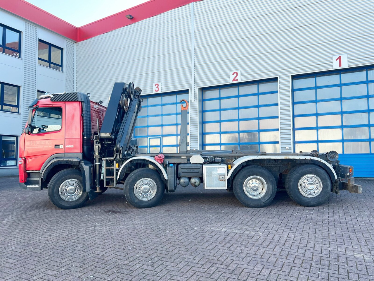 FM 460 8x2-6 FM 460 8x2-6, Lenk-/Liftachse, Kran HMF 2020-K4, Funk - Kotalni prekucni tovornjak, Tovornjak z dvigalom: slika 3 FM 460 8x2-6 FM 460 8x2-6, Lenk-/Liftachse, Kran HMF 2020-K4, Funk - Kotalni prekucni tovornjak, Tovornjak z dvigalom: slika 3