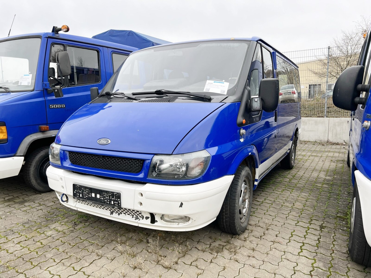 Ford Ford Transit 2,0 TDE 4x2 Ford Transit 2,0 TDE 4x2, EX-THW, 6 Sitze - Dostavno vozilo z dvojno kabino: slika 1 Ford Ford Transit 2,0 TDE 4x2 Ford Transit 2,0 TDE 4x2, EX-THW, 6 Sitze - Dostavno vozilo z dvojno kabino: slika 1