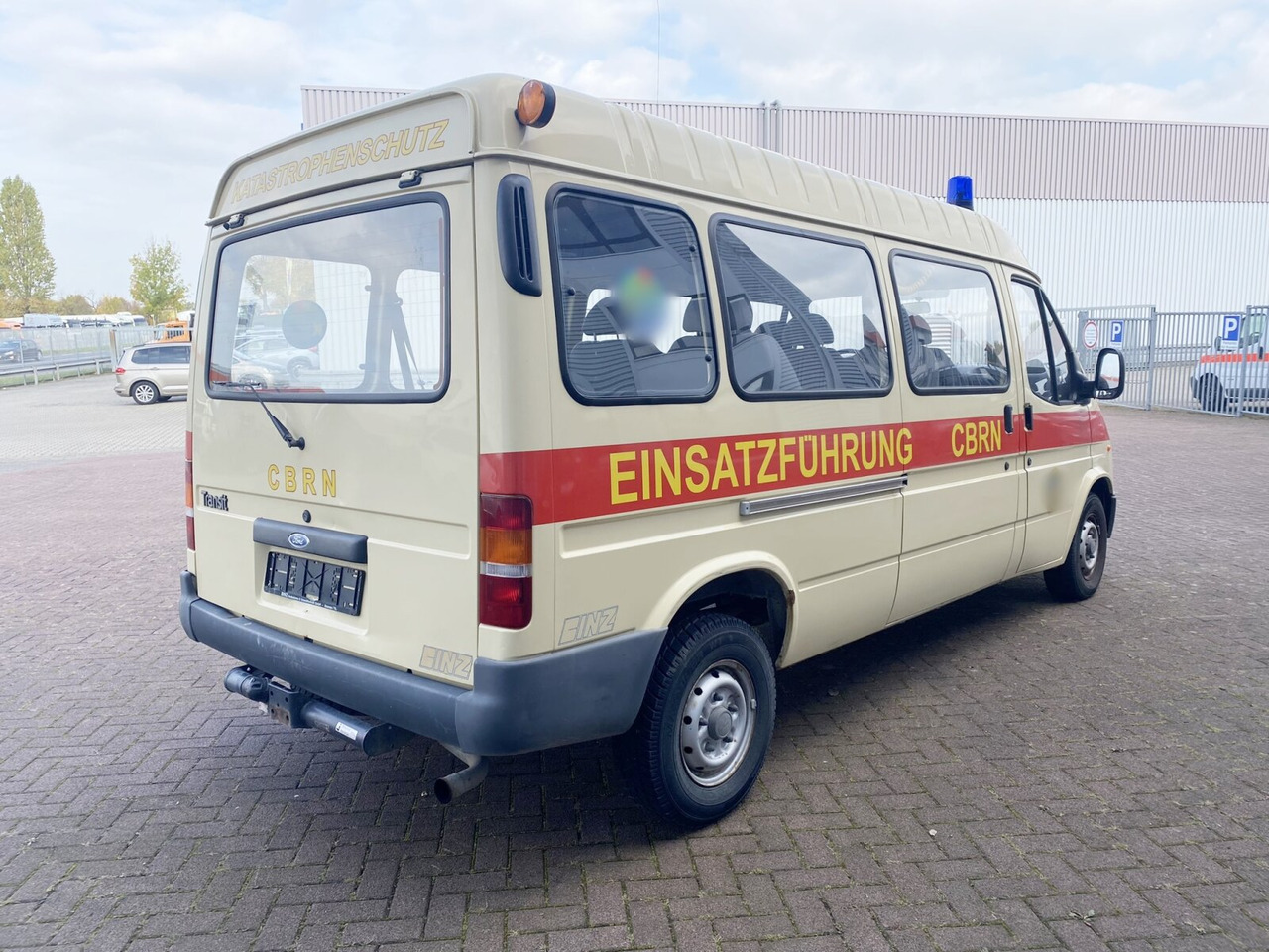 Ford Transit 2.5 4x2 Transit 2.5 4x2, Personentransporter, 8 Sitze lizing Ford Transit 2.5 4x2 Transit 2.5 4x2, Personentransporter, 8 Sitze: slika 10
