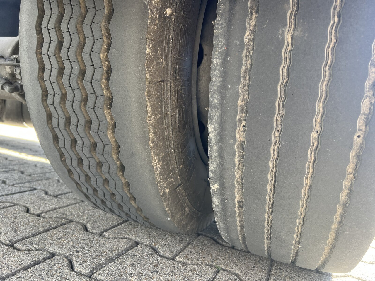 HSA 18.65 Schlittenabroller HUEFFERMANN HSA 18.65 Schlittenabroller - Abrol/ Samonakladalec prikolica: slika 3 HSA 18.65 Schlittenabroller HUEFFERMANN HSA 18.65 Schlittenabroller - Abrol/ Samonakladalec prikolica: slika 3