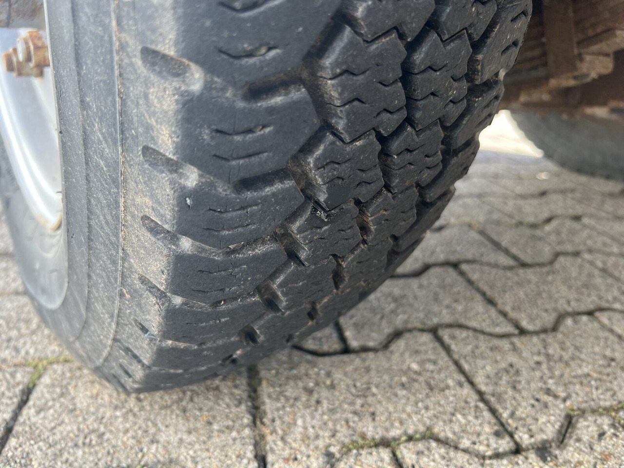 HY 1251 / 4x4 Bokimobil, Winterdienst, Kehr/Saugmaschine KIEFER HY 1251 / 4x4 Bokimobil, Winterdienst - Mestni traktor: slika 2 HY 1251 / 4x4 Bokimobil, Winterdienst, Kehr/Saugmaschine KIEFER HY 1251 / 4x4 Bokimobil, Winterdienst - Mestni traktor: slika 2