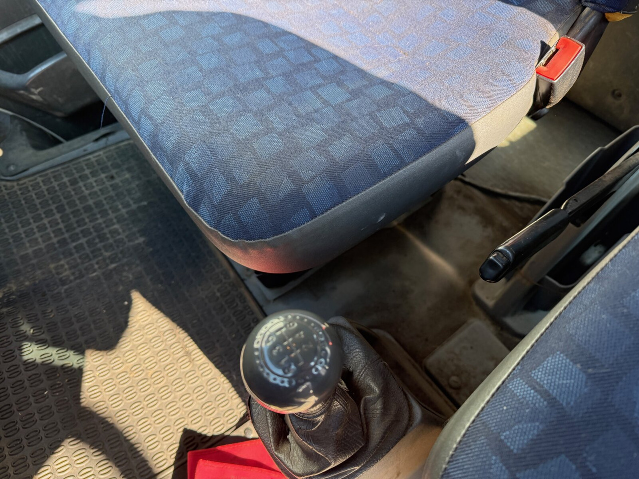 Iveco Daily 65C15D 4x2 Doka Daily 65C15D 4x2 Doka, Grüne Plakette, City-Abroller - Kotalni prekucni tovornjak: slika 4 Iveco Daily 65C15D 4x2 Doka Daily 65C15D 4x2 Doka, Grüne Plakette, City-Abroller - Kotalni prekucni tovornjak: slika 4