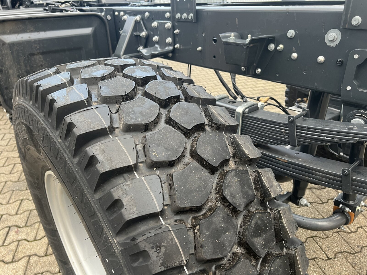 Iveco EuroCargo ML150E24 WS 4x4 EuroCargo ML150E24 WS 4x4, Euro3, mehrfach Vorhanden! - Tovornjak-šasija: slika 5 Iveco EuroCargo ML150E24 WS 4x4 EuroCargo ML150E24 WS 4x4, Euro3, mehrfach Vorhanden! - Tovornjak-šasija: slika 5