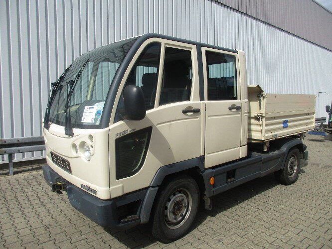 M 30 FUMO 4x4 DOKA M30 Fumo 4x4 Doka Kipper - Tovornjak prekucnik: slika 1 M 30 FUMO 4x4 DOKA M30 Fumo 4x4 Doka Kipper - Tovornjak prekucnik: slika 1