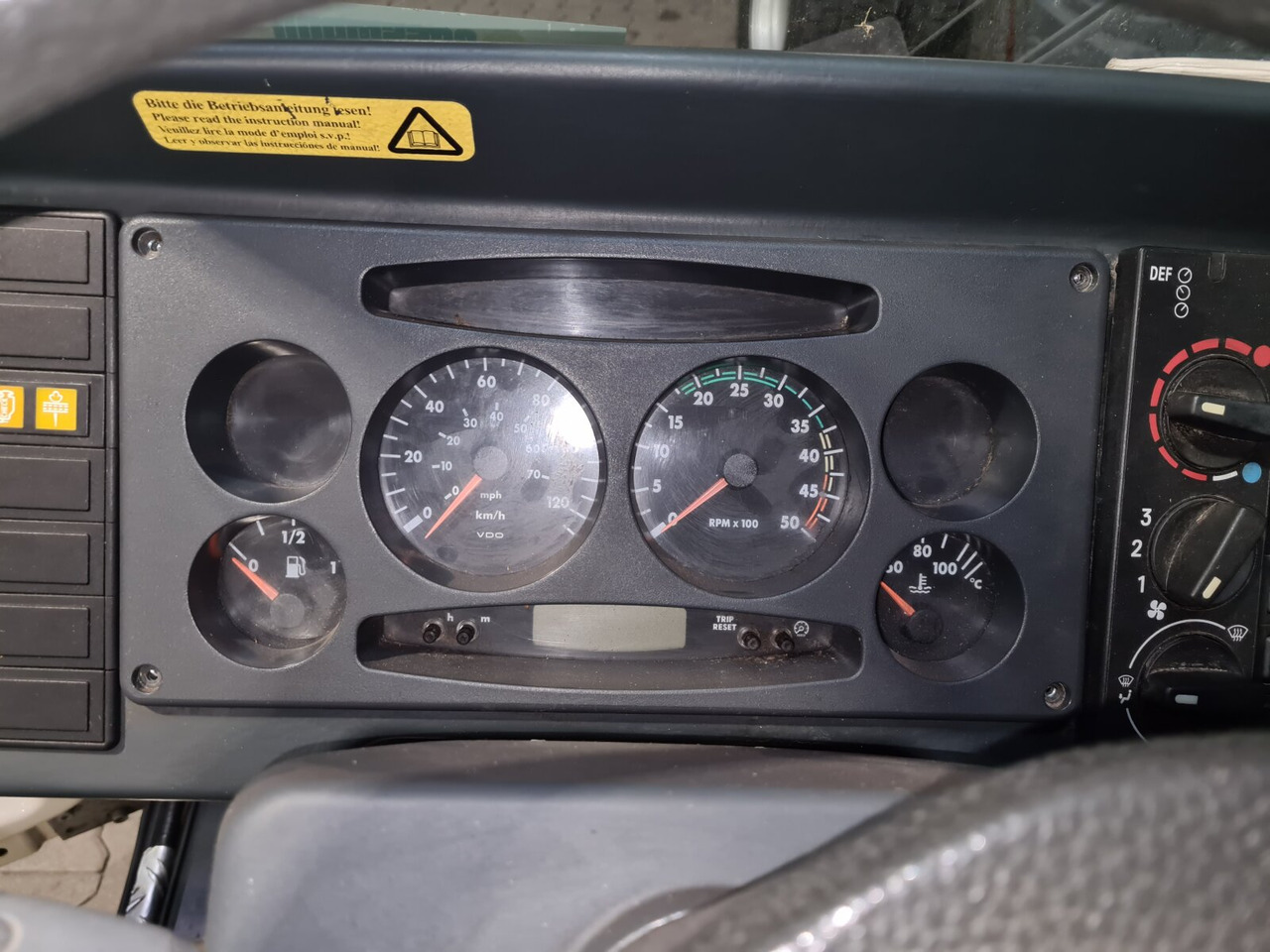 M 30 FUMO 4x4 DOKA M30 Fumo 4x4 Doka Kipper - Tovornjak prekucnik: slika 2 M 30 FUMO 4x4 DOKA M30 Fumo 4x4 Doka Kipper - Tovornjak prekucnik: slika 2