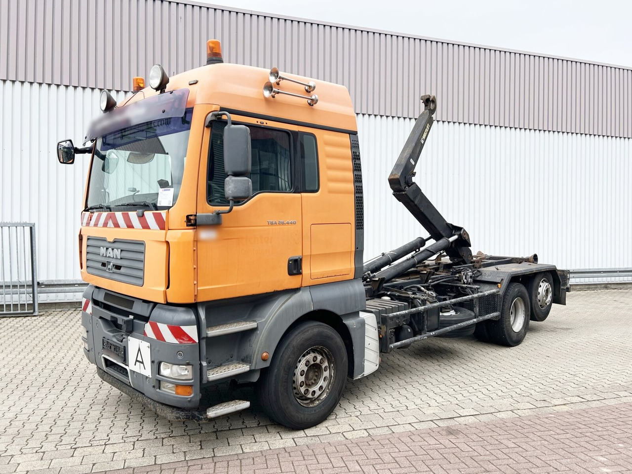 MAN TGA 26.440 6X2-2 BL TGA 26.440 6X2-2 BL, Liftachse - Kotalni prekucni tovornjak: slika 1 MAN TGA 26.440 6X2-2 BL TGA 26.440 6X2-2 BL, Liftachse - Kotalni prekucni tovornjak: slika 1