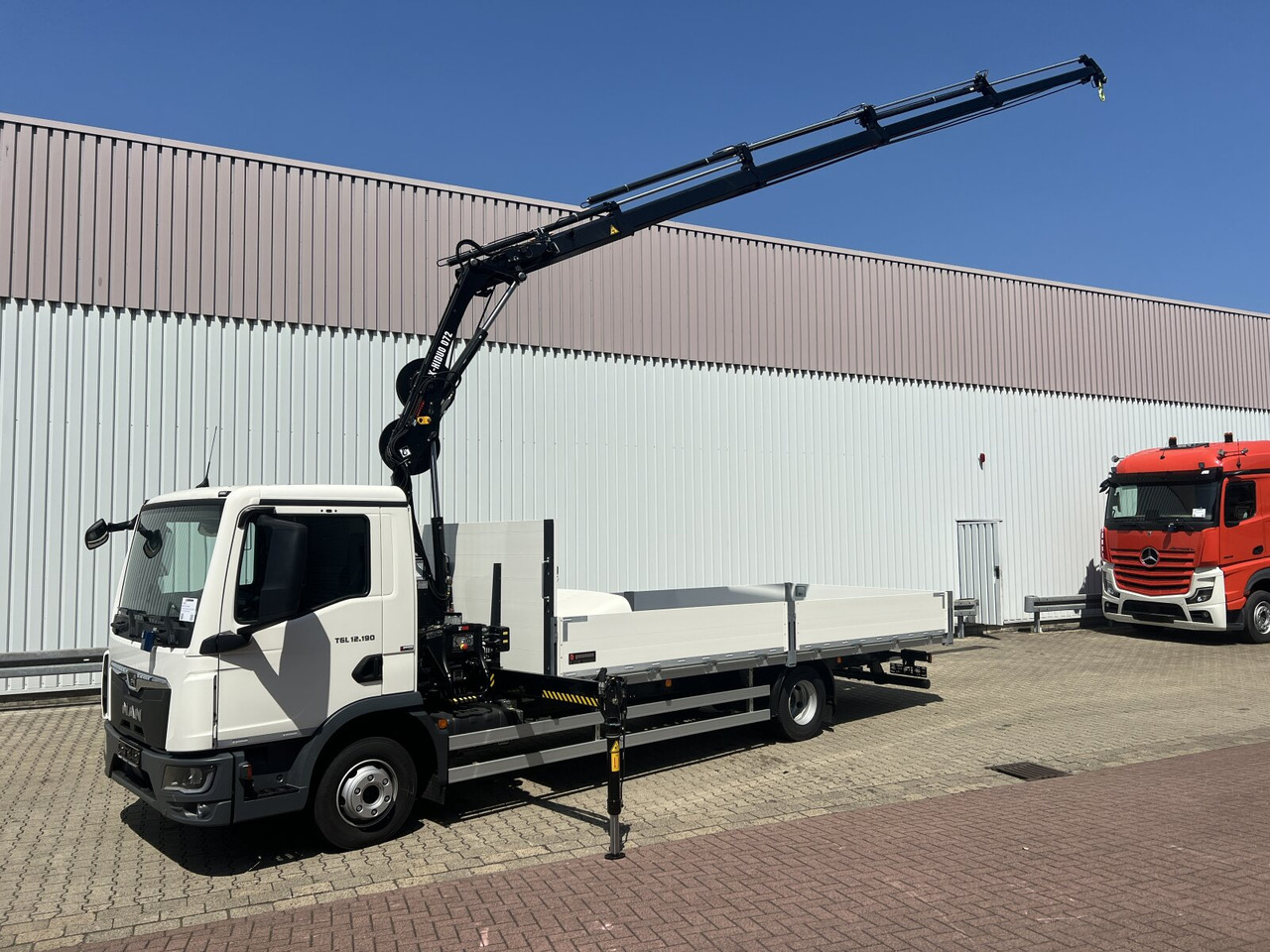 MAN TGL 12.190 4x2 BL TGL 12.190 4x2 BL mit Kran Hiab Hiduo 072DS-4 - Tovornjak z dvigalom: slika 1 MAN TGL 12.190 4x2 BL TGL 12.190 4x2 BL mit Kran Hiab Hiduo 072DS-4 - Tovornjak z dvigalom: slika 1