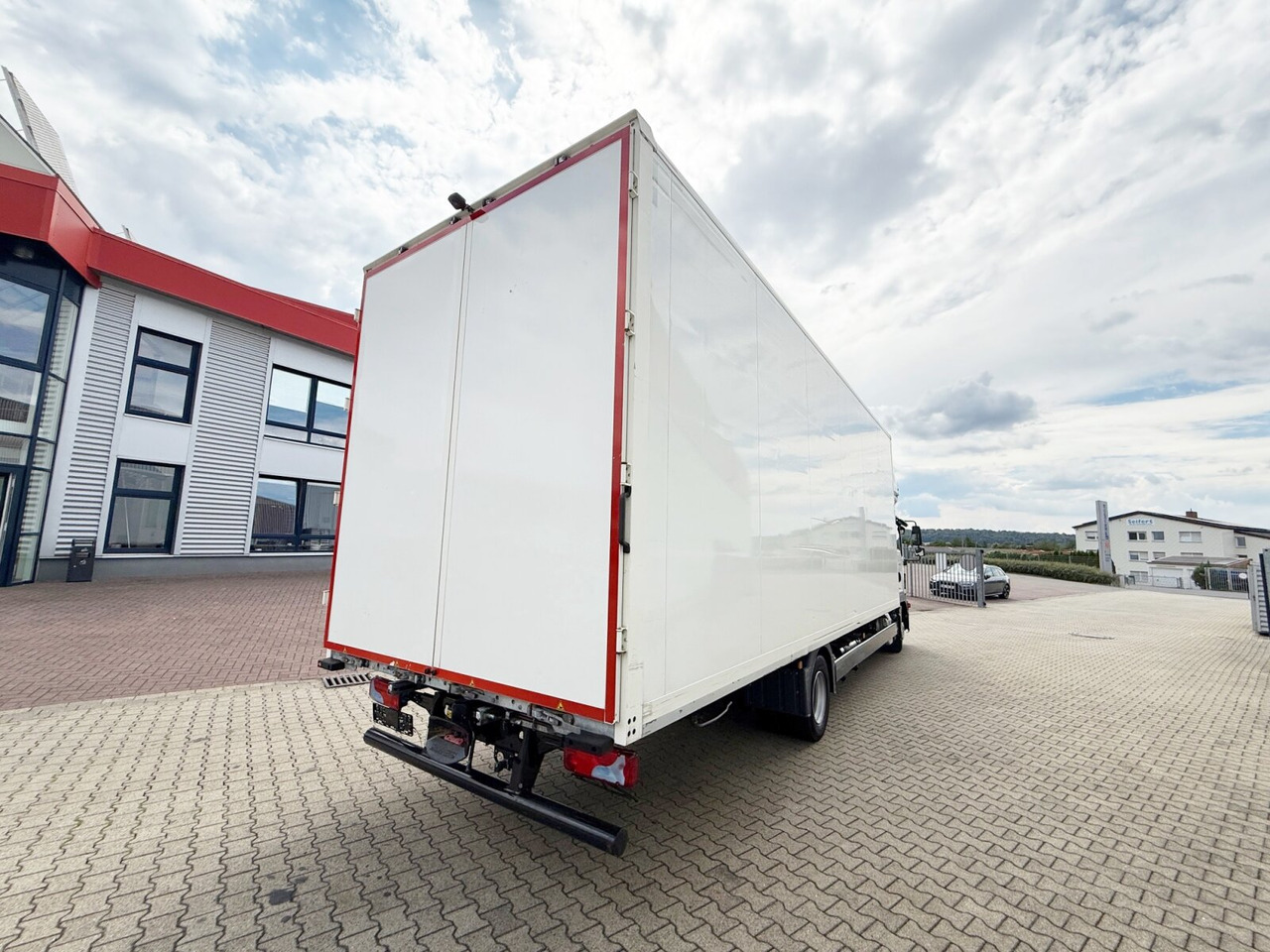 Tovornjak zabojnik MAN TGL 12.220 4x2 BL TGL 12.220 4x2 BL, TopSleeper, Navi: slika 10