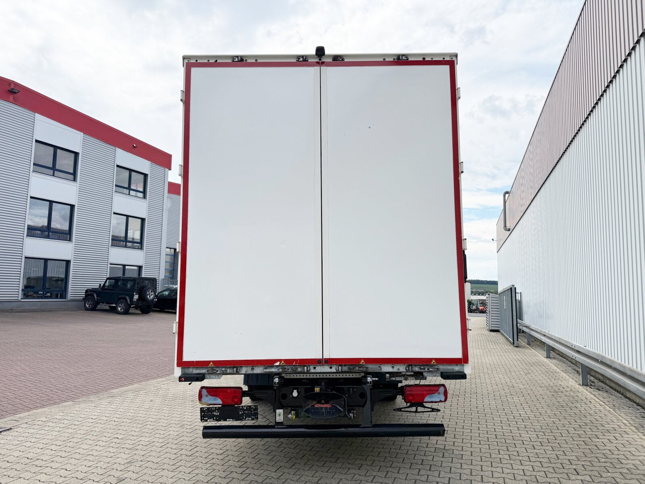 Tovornjak zabojnik MAN TGL 12.220 4x2 BL TGL 12.220 4x2 BL, TopSleeper, Navi: slika 11