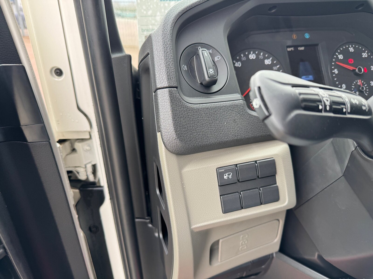 Nov Tovornjak s kesonom MAN TGL 8.160/190 4x2 BL CH TGL 8.160/190 4x2 BL CH: slika 7 Nov Tovornjak s kesonom MAN TGL 8.160/190 4x2 BL CH TGL 8.160/190 4x2 BL CH: slika 7