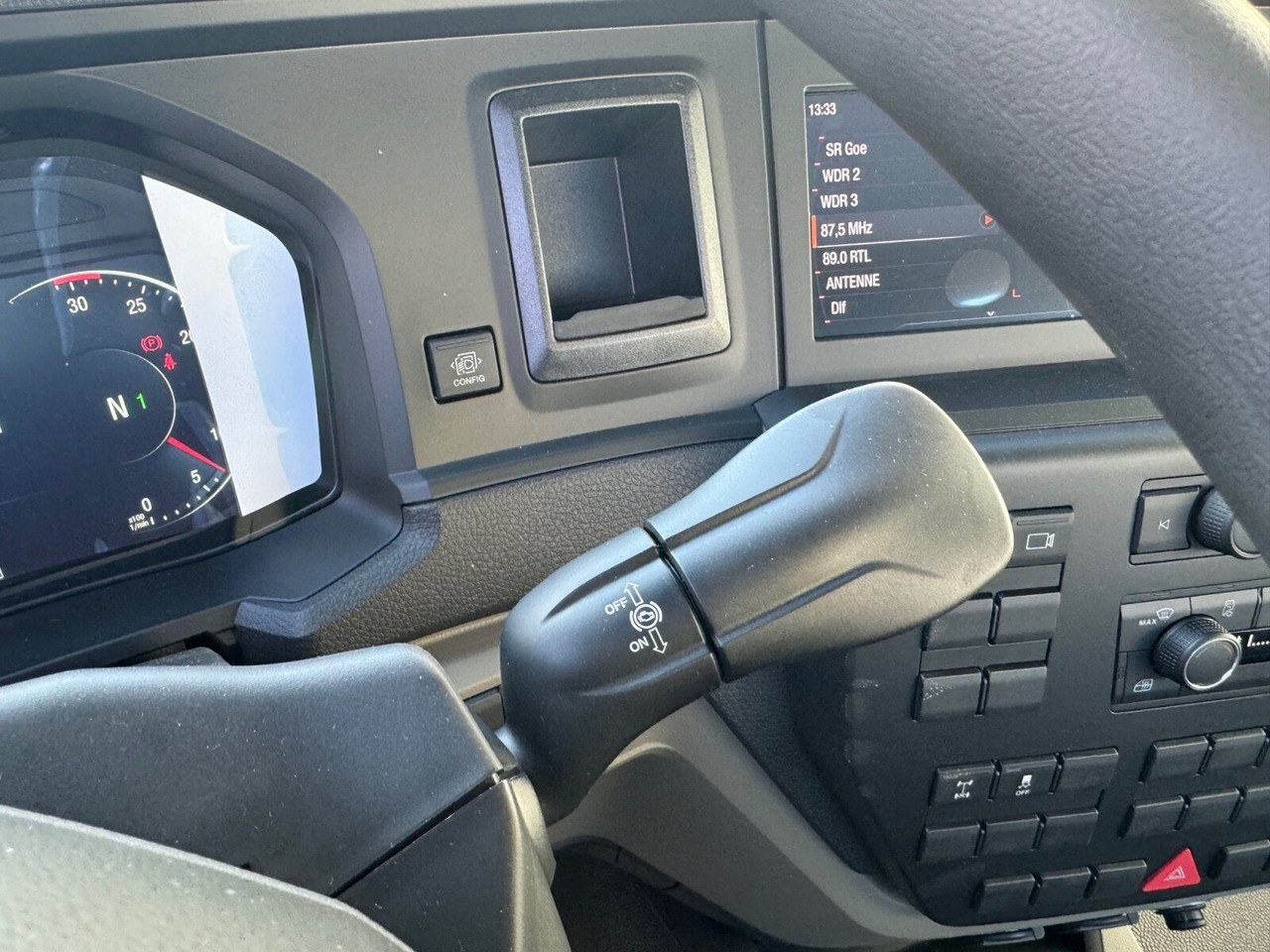 MAN TGL 8.190 4x2 BB CH TGL 8.190 4x2 BB CH, Nebenantrieb, 2x VORHANDEN - Tovornjak-šasija: slika 5 MAN TGL 8.190 4x2 BB CH TGL 8.190 4x2 BB CH, Nebenantrieb, 2x VORHANDEN - Tovornjak-šasija: slika 5