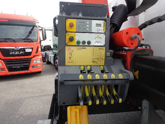 MAN TGM 26.340 6x2-4 LL TGM 26.340 6x2-4 LL,Lenk-Liftachse, Heckkran, Palfinger PK 11.001, faltbar, - Tovornjak z dvigalom, Tovornjak s kesonom: slika 2 MAN TGM 26.340 6x2-4 LL TGM 26.340 6x2-4 LL,Lenk-Liftachse, Heckkran, Palfinger PK 11.001, faltbar, - Tovornjak z dvigalom, Tovornjak s kesonom: slika 2
