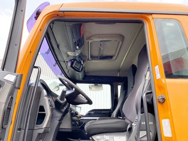 MAN TGS 26.320 6x2-4 BL TGS 26.320 6x2-4 BL, Lenkachse, Haller X2, Zöller-Schüttung - Smetarski tovornjak: slika 4 MAN TGS 26.320 6x2-4 BL TGS 26.320 6x2-4 BL, Lenkachse, Haller X2, Zöller-Schüttung - Smetarski tovornjak: slika 4