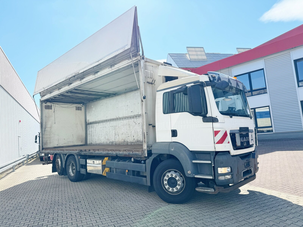 MAN TGS 26.360 6X2-4 BL TGS 26.360 6X2-4 BL, Lift-/Lenkachse, Stapleraufnahme - Tovornjak zabojnik: slika 1 MAN TGS 26.360 6X2-4 BL TGS 26.360 6X2-4 BL, Lift-/Lenkachse, Stapleraufnahme - Tovornjak zabojnik: slika 1
