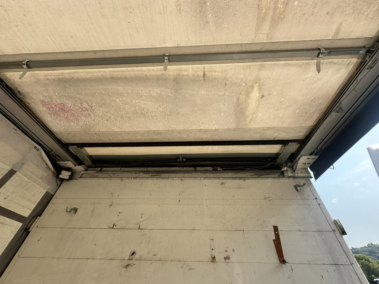 MAN TGS 26.400 6x2-4 LL TGS 26.400 6x2-4 LL, Lenk-/Lift, Edscha, Heckkran Palfinger PK23002-C + Jib PJ060A, Funk - Tovornjak s ponjavo, Tovornjak z dvigalom: slika 4 MAN TGS 26.400 6x2-4 LL TGS 26.400 6x2-4 LL, Lenk-/Lift, Edscha, Heckkran Palfinger PK23002-C + Jib PJ060A, Funk - Tovornjak s ponjavo, Tovornjak z dvigalom: slika 4