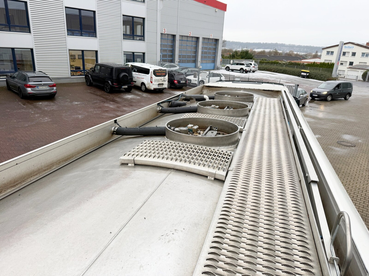 MAN TGS 26.440 6x2-4 BL TGS 26.440 6x2-4 BL, Lenk-/Liftachse, ADR, Esterer Tank ca. 20.340l, 3 Kammern - Tovornjak cisterna: slika 3 MAN TGS 26.440 6x2-4 BL TGS 26.440 6x2-4 BL, Lenk-/Liftachse, ADR, Esterer Tank ca. 20.340l, 3 Kammern - Tovornjak cisterna: slika 3