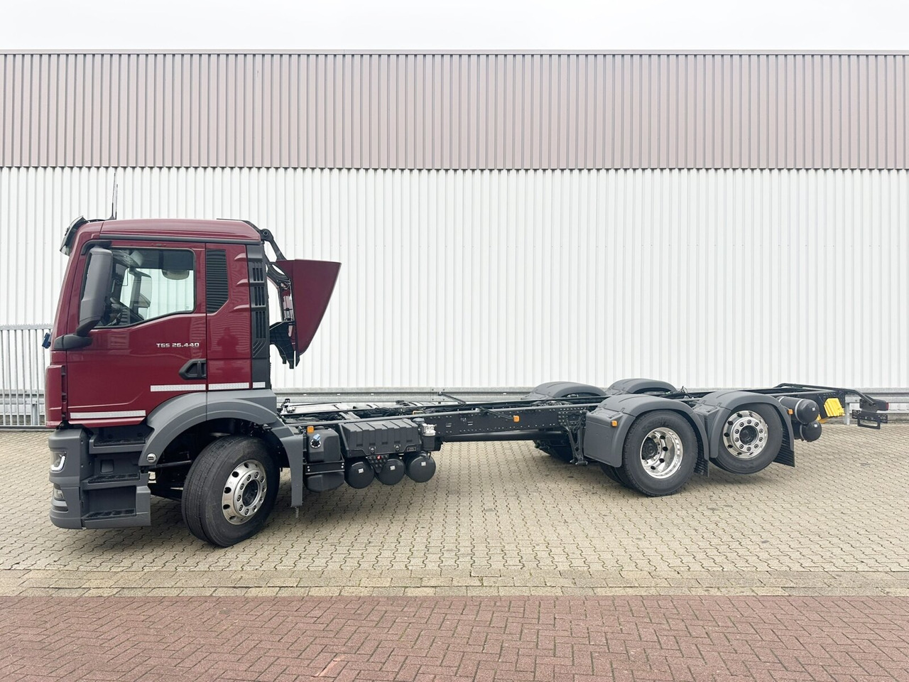 Nov Tovornjak-šasija MAN TGS 26.440 6x2-4 LL CH TGS 26.440 6x2-4 LL CH, Lenk-/Liftachse, Navi, LED: slika 14