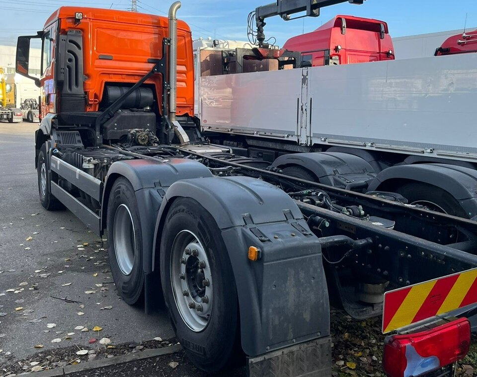 MAN TGS 26.470 6x2-4 BL CH TGS 26.470 6x2-4 BL CH, Lenk-/Liftachse, NMV - Tovornjak-šasija: slika 4 MAN TGS 26.470 6x2-4 BL CH TGS 26.470 6x2-4 BL CH, Lenk-/Liftachse, NMV - Tovornjak-šasija: slika 4