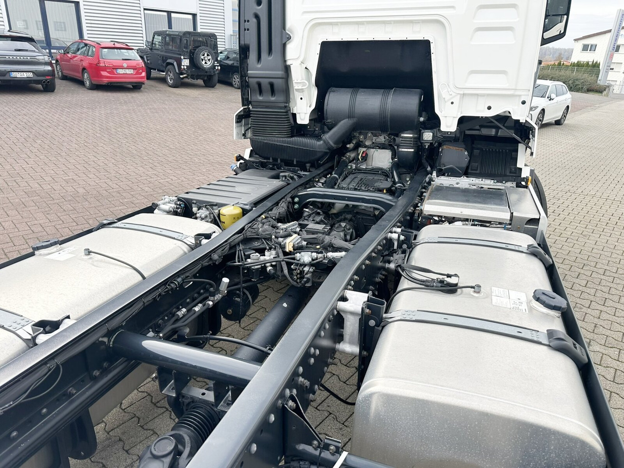 MAN TGS 26.480 6x2-4 LL TGS 26.480 6x2-4 LL, Retarder, Lenk-/Liftachse, Standklima - Tovornjak-šasija: slika 4 MAN TGS 26.480 6x2-4 LL TGS 26.480 6x2-4 LL, Retarder, Lenk-/Liftachse, Standklima - Tovornjak-šasija: slika 4