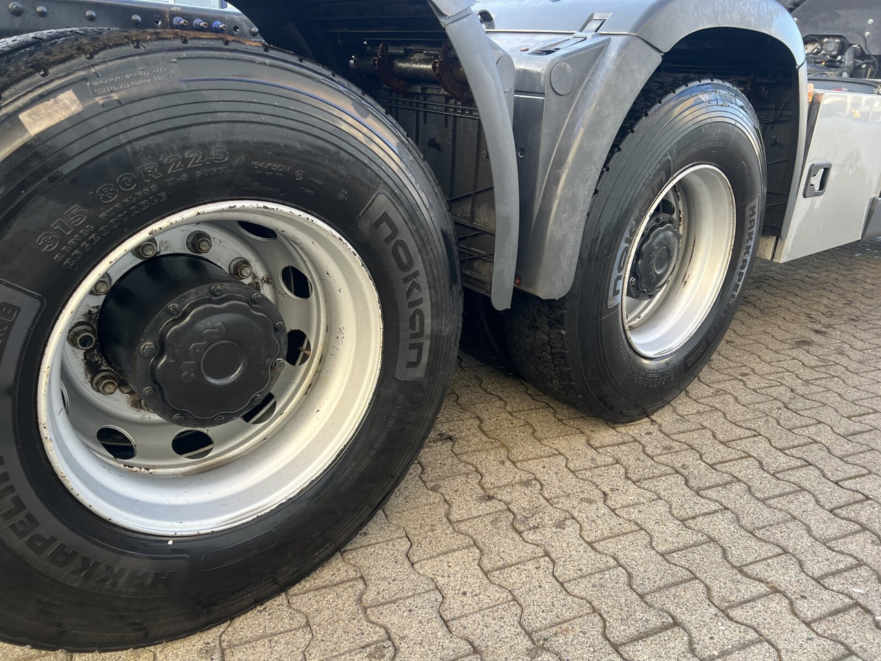 MAN TGS 26.500 6X6 BL TGS 26.500 6X6 BL, Intarder - Kotalni prekucni tovornjak: slika 4 MAN TGS 26.500 6X6 BL TGS 26.500 6X6 BL, Intarder - Kotalni prekucni tovornjak: slika 4