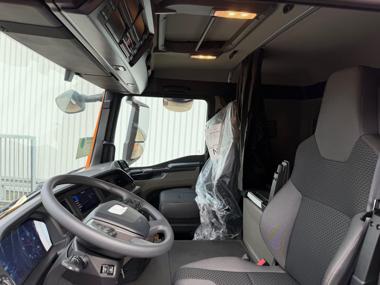 MAN TGS 41.440 8x4 BB CH TGS 41.440 8x4 BB CH, Retarder, MEHRFACH VORHANDEN! - Tovornjak-šasija: slika 3 MAN TGS 41.440 8x4 BB CH TGS 41.440 8x4 BB CH, Retarder, MEHRFACH VORHANDEN! - Tovornjak-šasija: slika 3