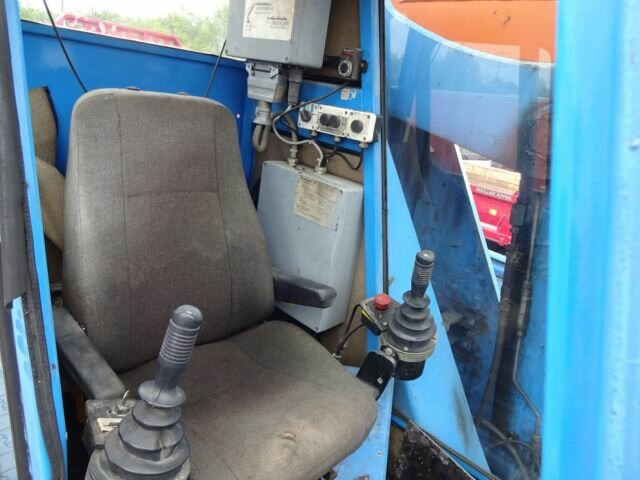 Mercedes-Benz 2638 K 6x4 mit Heckkran Palfinger PK 68000 2638 K 6x4 mit Heckkran Palfinger PK 68000 - Tovornjak z dvigalom, Tovornjak s kesonom: slika 5 Mercedes-Benz 2638 K 6x4 mit Heckkran Palfinger PK 68000 2638 K 6x4 mit Heckkran Palfinger PK 68000 - Tovornjak z dvigalom, Tovornjak s kesonom: slika 5