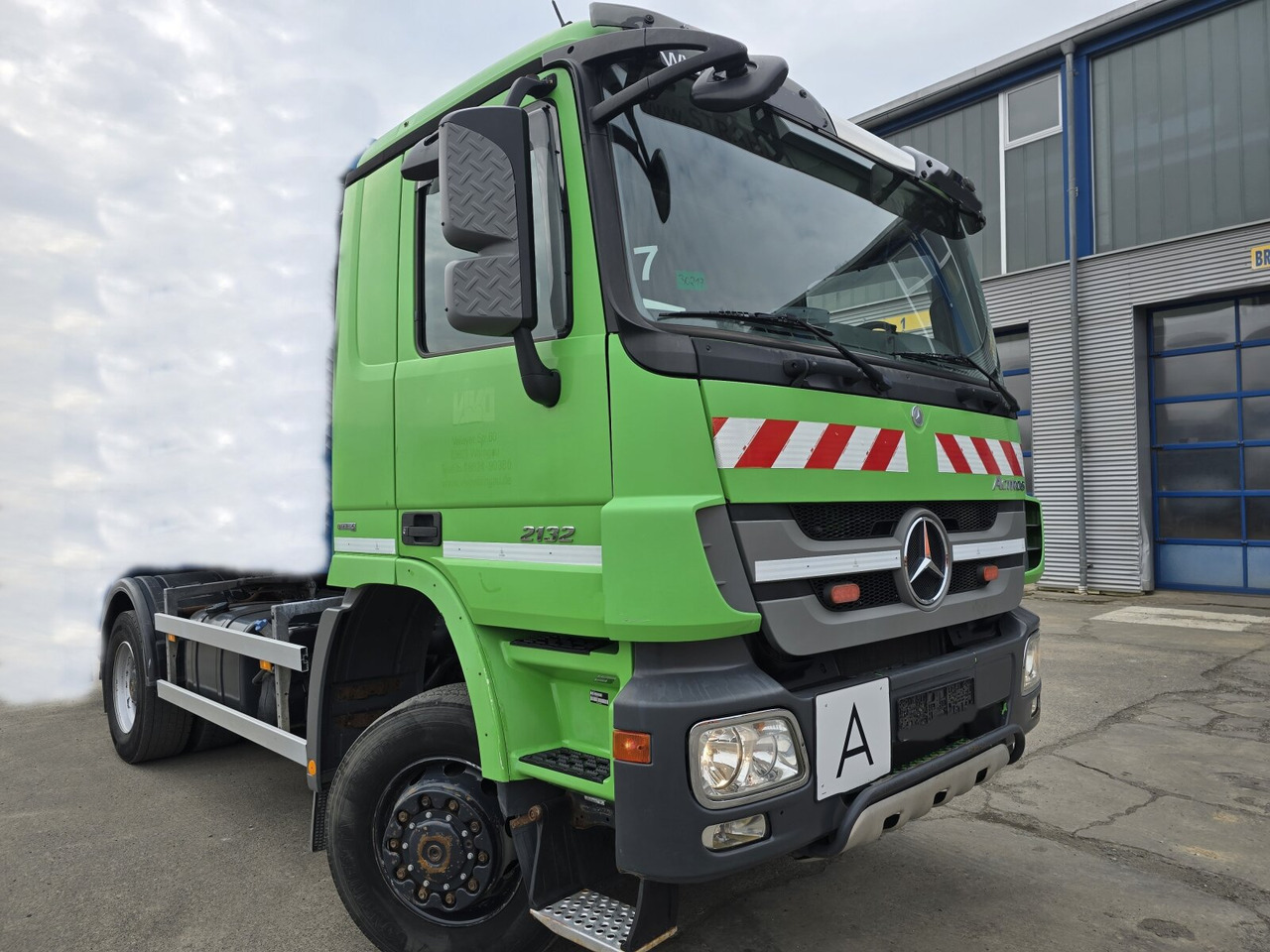 Mercedes-Benz Actros 2032 LA 4x4 Actros 2032 LA 4x4/ Rdstand 3.600 mm - Tovornjak-šasija: slika 1 Mercedes-Benz Actros 2032 LA 4x4 Actros 2032 LA 4x4/ Rdstand 3.600 mm - Tovornjak-šasija: slika 1