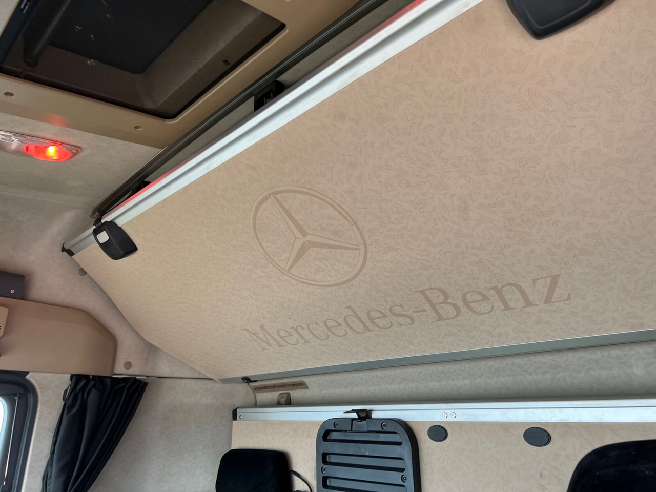 Kontejnerski tovornjak/ Tovornjak z zamenljivim tovoriščem Mercedes-Benz Actros 2542 L/nR 6x2 Actros 2542 L/nR 6x2, Retarder, Standklima, StreamSpace, SoloStar: slika 6