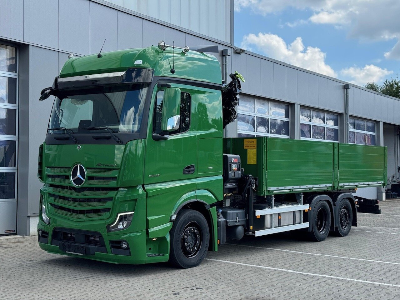 Mercedes-Benz Actros 2548 L 6x2 Actros 2548 L 6x2, Actros 2548 L, 6x2 mit Kran Hiab X-HiDuo 228 - Tovornjak z dvigalom: slika 1 Mercedes-Benz Actros 2548 L 6x2 Actros 2548 L 6x2, Actros 2548 L, 6x2 mit Kran Hiab X-HiDuo 228 - Tovornjak z dvigalom: slika 1