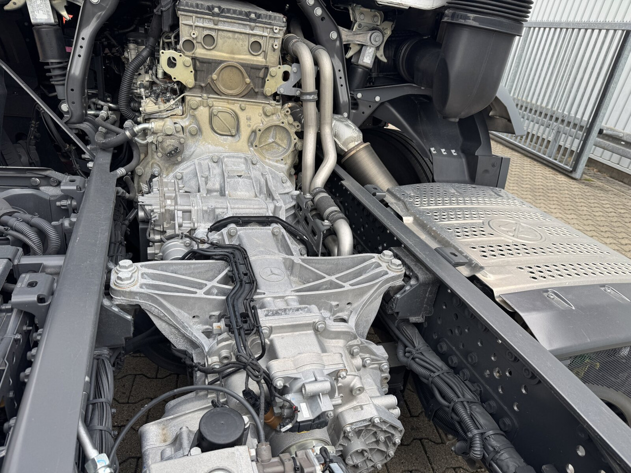 Mercedes-Benz Actros 2548 L 6x2 Actros 2548 L 6x2, Retarder, Lenk-/Liftachse - Kotalni prekucni tovornjak: slika 2 Mercedes-Benz Actros 2548 L 6x2 Actros 2548 L 6x2, Retarder, Lenk-/Liftachse - Kotalni prekucni tovornjak: slika 2