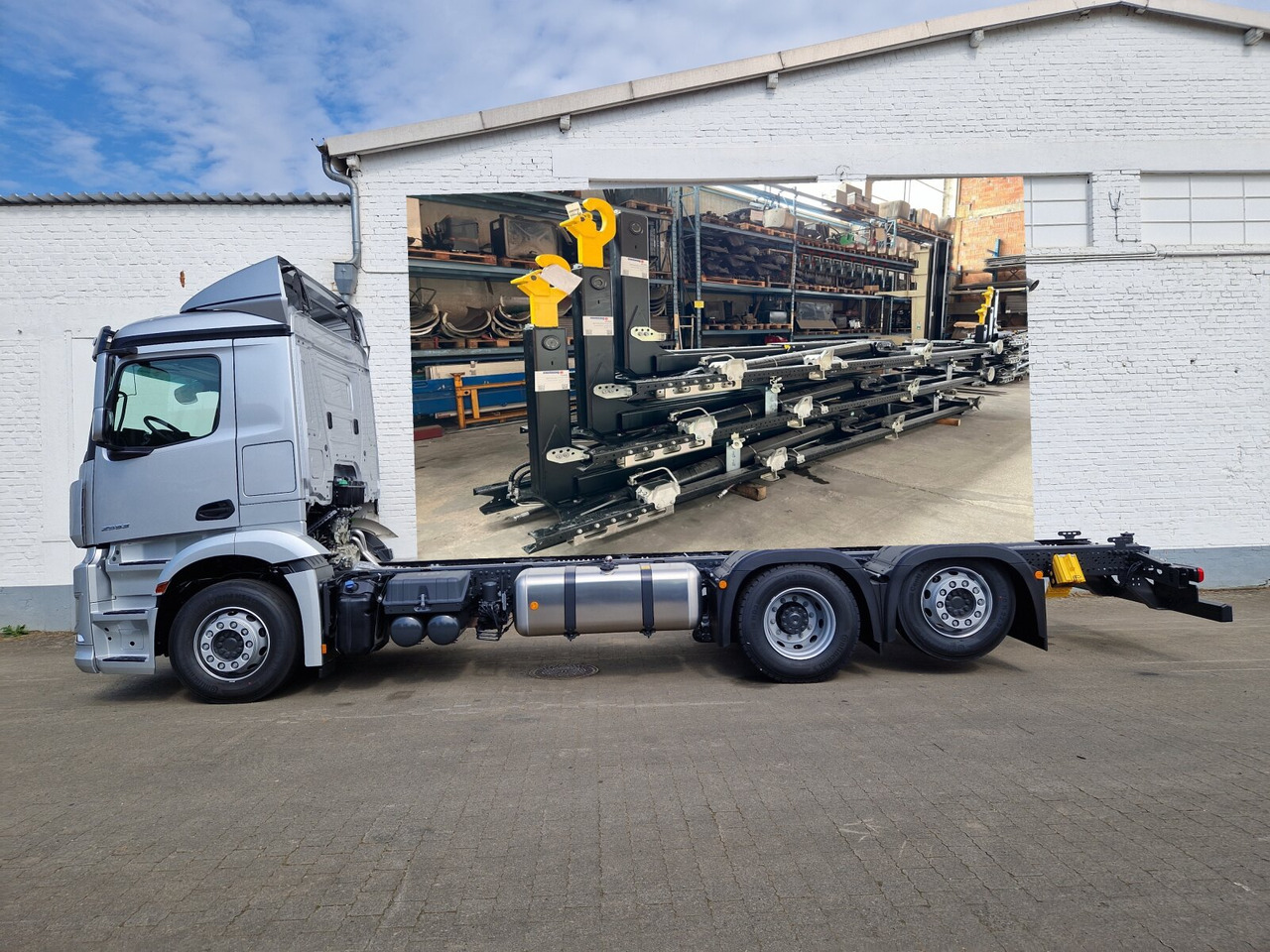 Mercedes-Benz Actros 2553 LL 6x2 Actros 2553 LL 6x2/46, Retarder, Liftachse, MultimediaCockpit, LED, Navi - Kotalni prekucni tovornjak: slika 1 Mercedes-Benz Actros 2553 LL 6x2 Actros 2553 LL 6x2/46, Retarder, Liftachse, MultimediaCockpit, LED, Navi - Kotalni prekucni tovornjak: slika 1