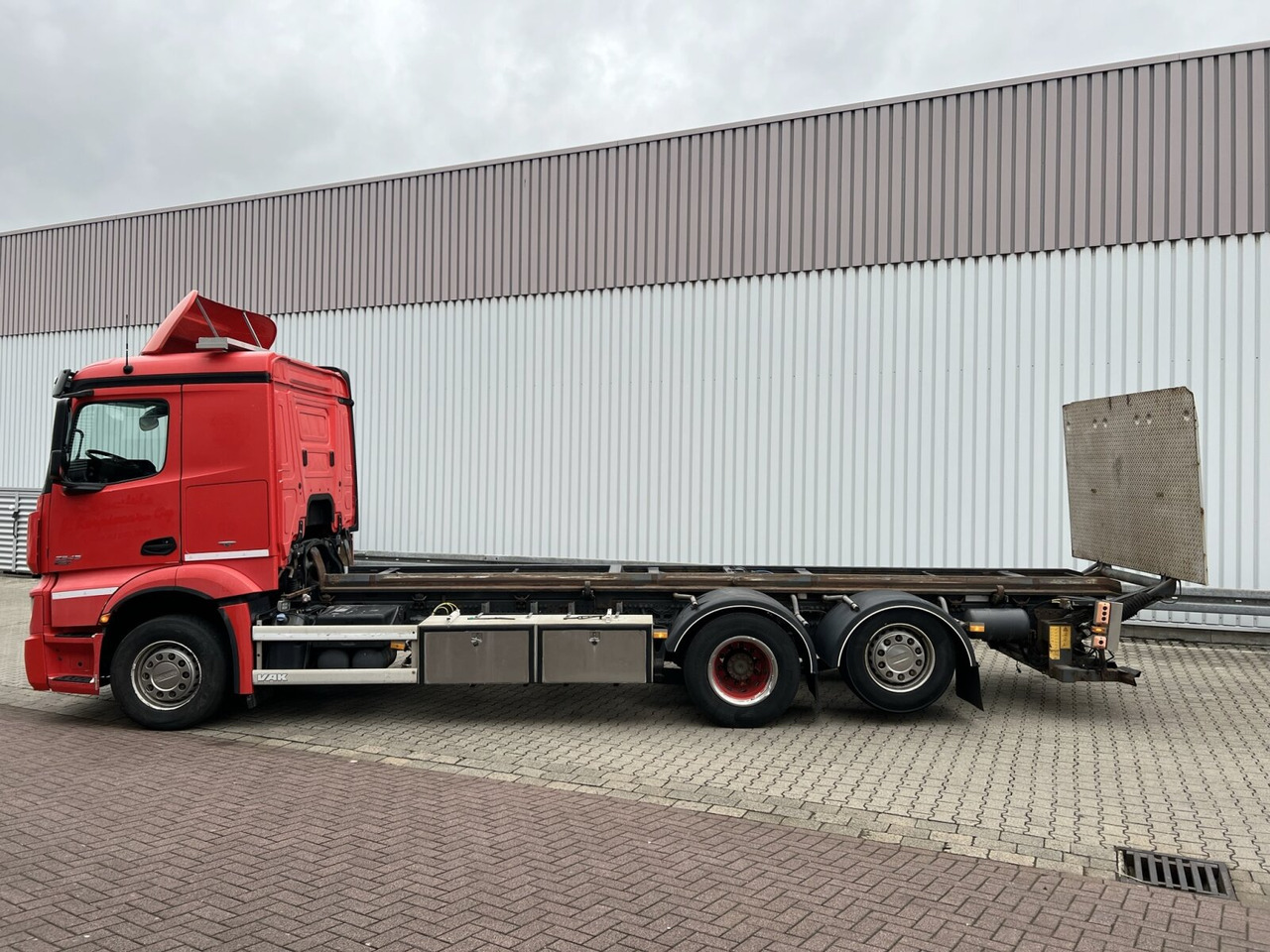 Tovornjak-šasija Mercedes-Benz Actros 2645 6x2 Actros 2645 6x2, Retarder, Liftachse, AWL, Hiab LBW: slika 13