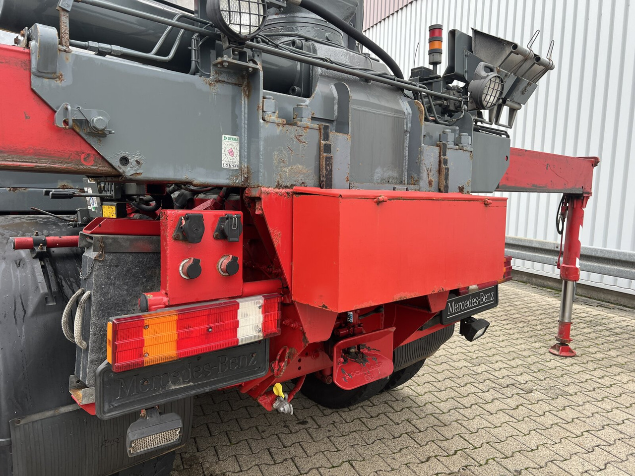 Mercedes-Benz Actros 3346 AK 6x6 Actros 3346 AK 6x6, 134t Anhängelast WSK, Heckkran Fassi F420AXP.26, Funk, Winde - Tovornjak z dvigalom: slika 4 Mercedes-Benz Actros 3346 AK 6x6 Actros 3346 AK 6x6, 134t Anhängelast WSK, Heckkran Fassi F420AXP.26, Funk, Winde - Tovornjak z dvigalom: slika 4