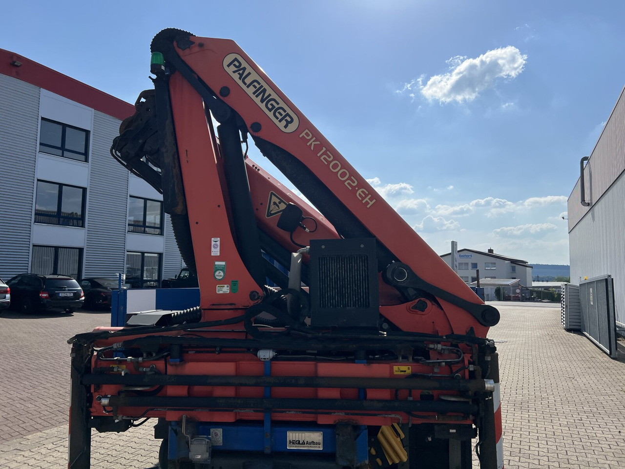 Mercedes-Benz Antos 1836 L 4x2 Antos 1836 L 4x2, Glastransporter, Heckkran Palfinger Pk 12002-EH, Funk - Tovornjak z dvigalom: slika 3 Mercedes-Benz Antos 1836 L 4x2 Antos 1836 L 4x2, Glastransporter, Heckkran Palfinger Pk 12002-EH, Funk - Tovornjak z dvigalom: slika 3