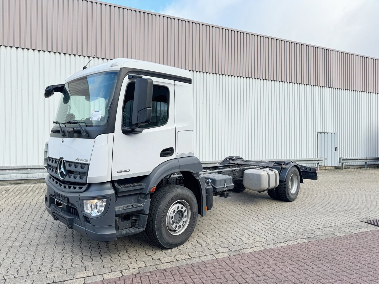 Mercedes-Benz Arocs 1840 L 4x2 Arocs 1840 L 4x2, MultimediaCockpit, Navi - Tovornjak-šasija: slika 1 Mercedes-Benz Arocs 1840 L 4x2 Arocs 1840 L 4x2, MultimediaCockpit, Navi - Tovornjak-šasija: slika 1