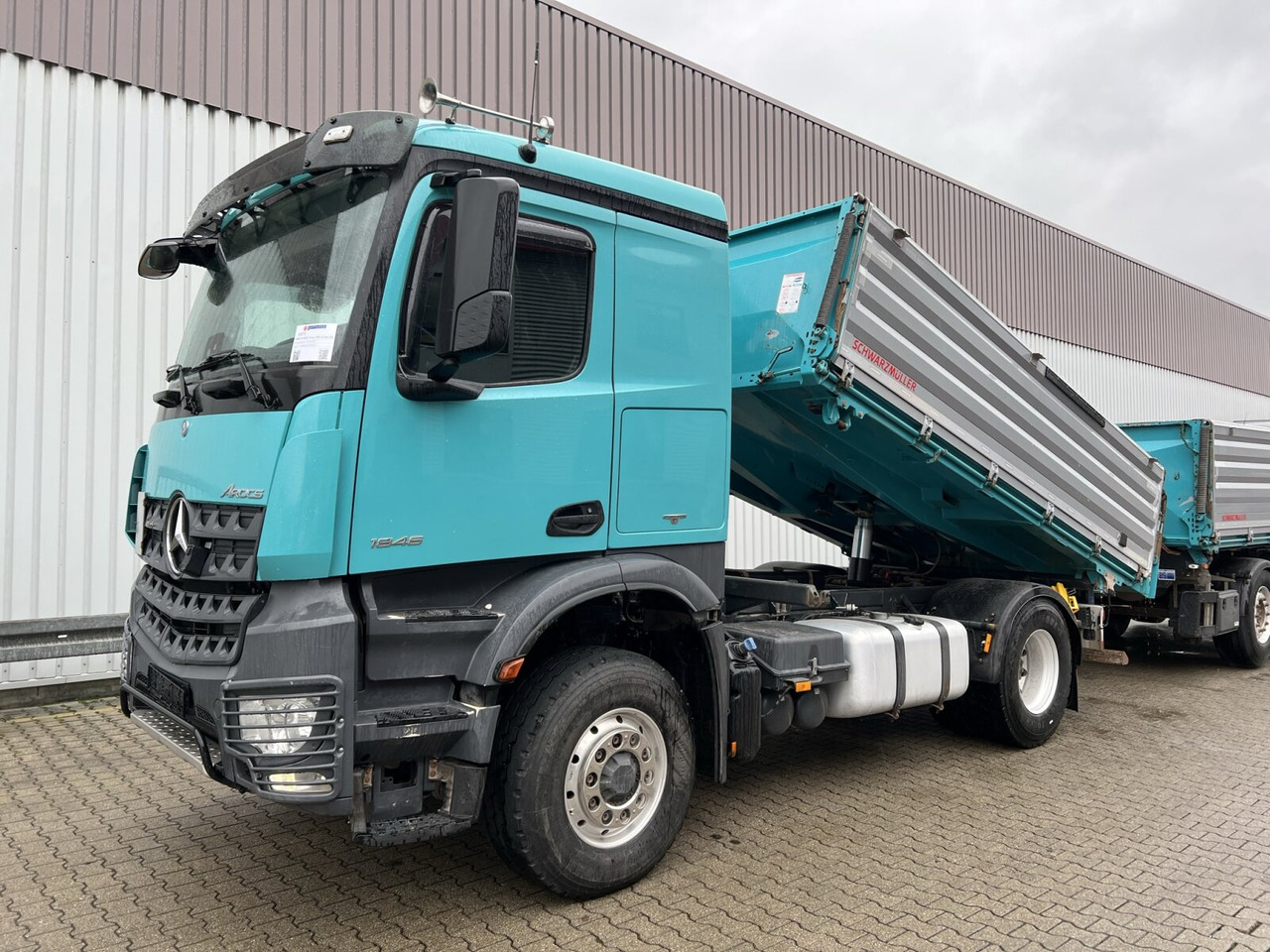 Mercedes-Benz Arocs 1846 LK 4x4 HAD Arocs 1846 LK 4x4 HAD, HydroDrive, Retarder, Alu-Bordwände, ca. 10m³ - Tovornjak prekucnik: slika 1 Mercedes-Benz Arocs 1846 LK 4x4 HAD Arocs 1846 LK 4x4 HAD, HydroDrive, Retarder, Alu-Bordwände, ca. 10m³ - Tovornjak prekucnik: slika 1