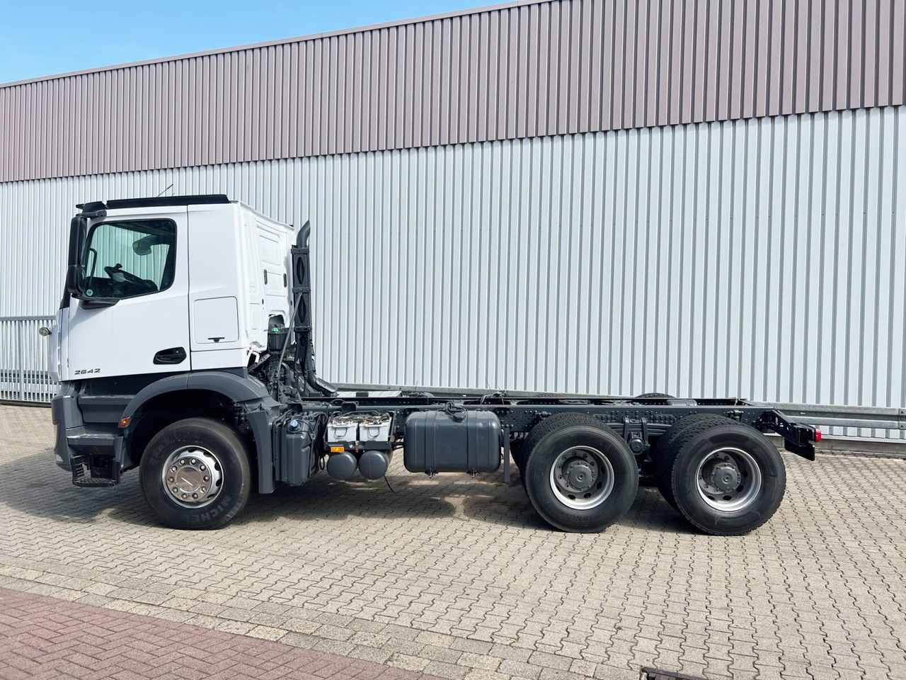 Mercedes-Benz Arocs 2642/45 K 6x4 Arocs 2642/45 K 6x4/33 , Retarder, Motorabtrieb lizing Mercedes-Benz Arocs 2642/45 K 6x4 Arocs 2642/45 K 6x4/33 , Retarder, Motorabtrieb: slika 13 Mercedes-Benz Arocs 2642/45 K 6x4 Arocs 2642/45 K 6x4/33 , Retarder, Motorabtrieb lizing Mercedes-Benz Arocs 2642/45 K 6x4 Arocs 2642/45 K 6x4/33 , Retarder, Motorabtrieb: slika 13