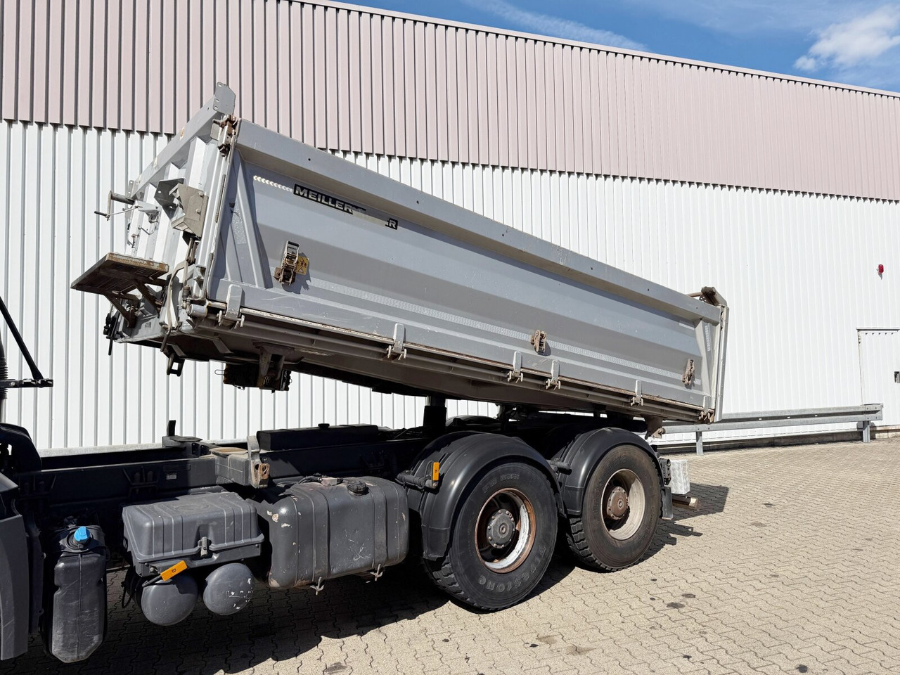 Mercedes-Benz Arocs 2643 LK 6x6 HAD Arocs 2643 LK 6x6 HAD, HydroDrive - Tovornjak prekucnik: slika 2 Mercedes-Benz Arocs 2643 LK 6x6 HAD Arocs 2643 LK 6x6 HAD, HydroDrive - Tovornjak prekucnik: slika 2