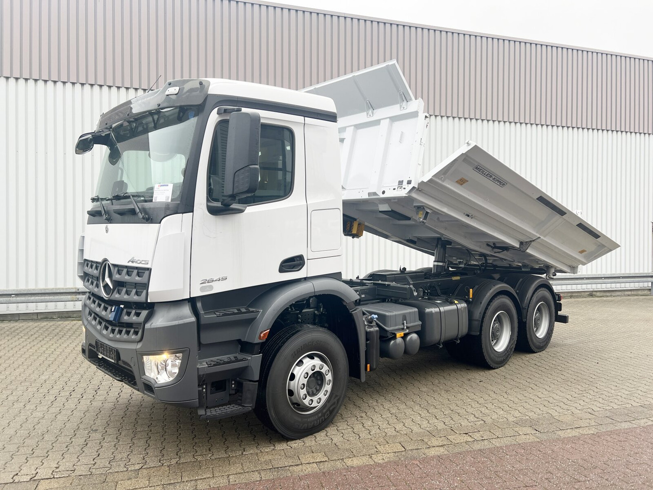 Mercedes-Benz Arocs 2645 K 6x4 Arocs 2645 K 6x4, MultimediaCockpit, Bordmatik links - Tovornjak prekucnik: slika 1 Mercedes-Benz Arocs 2645 K 6x4 Arocs 2645 K 6x4, MultimediaCockpit, Bordmatik links - Tovornjak prekucnik: slika 1