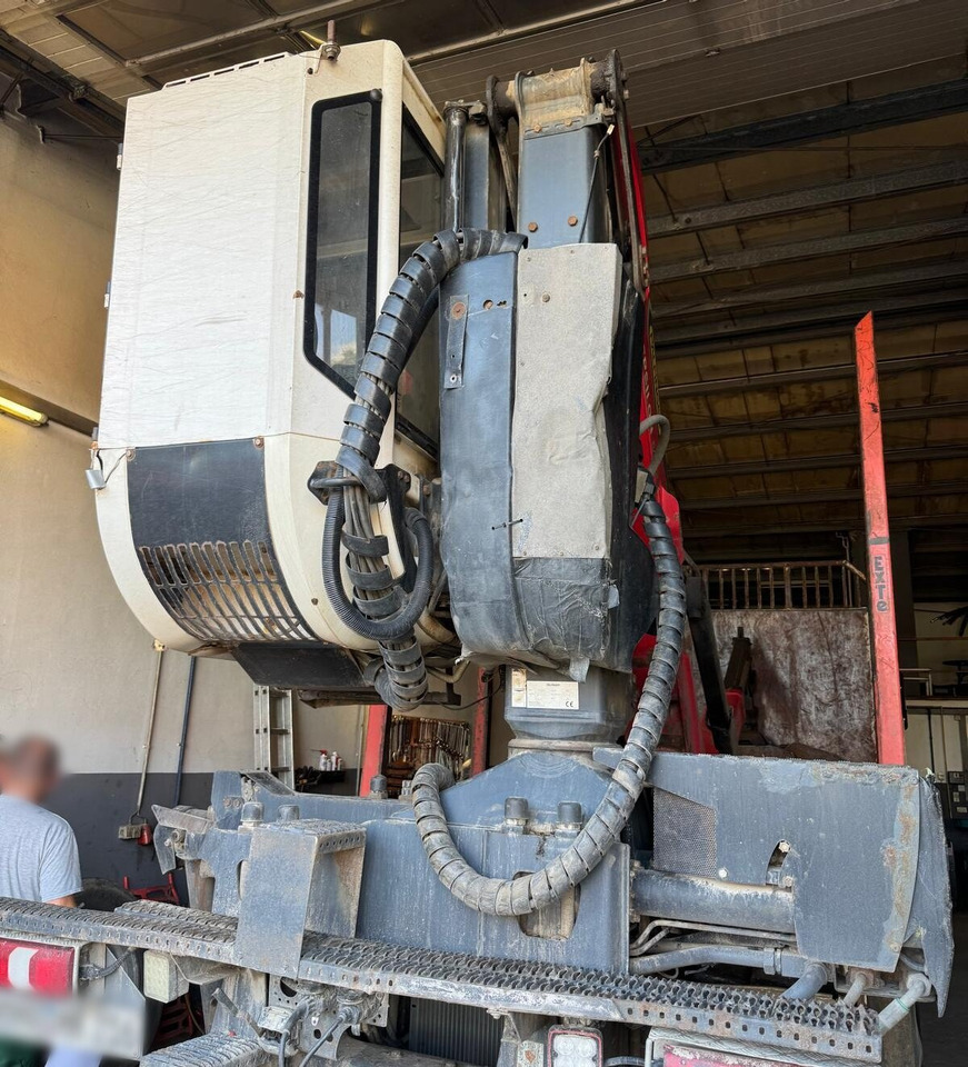 Mercedes-Benz Arocs 2648 6x4 Arocs 2648 6x4 mit Heckkran Epsilon M12Z83, Krankabine - Tovornjak za prevoz lesa, Tovornjak z dvigalom: slika 4 Mercedes-Benz Arocs 2648 6x4 Arocs 2648 6x4 mit Heckkran Epsilon M12Z83, Krankabine - Tovornjak za prevoz lesa, Tovornjak z dvigalom: slika 4