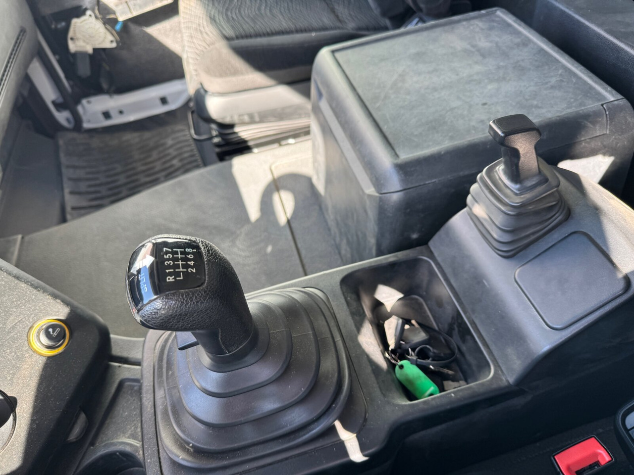 Kotalni prekucni tovornjak Mercedes-Benz Arocs 3242/48 LK 8x4/4 Arocs 3242/48 LK 8x4/4, Lenk-/Liftachse: slika 6 Kotalni prekucni tovornjak Mercedes-Benz Arocs 3242/48 LK 8x4/4 Arocs 3242/48 LK 8x4/4, Lenk-/Liftachse: slika 6