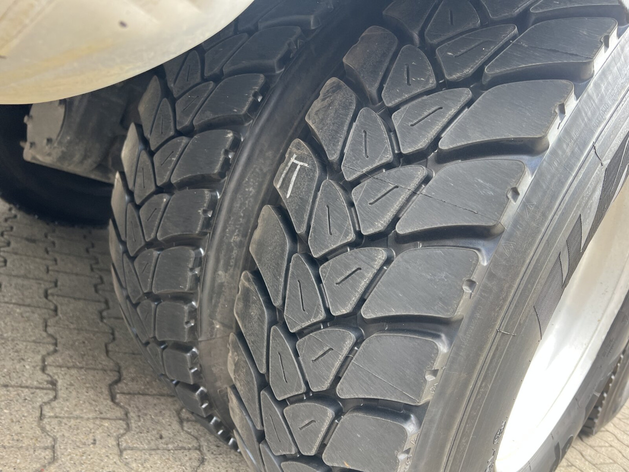Mercedes-Benz Arocs 3243 K 8x4 Arocs 3243 K 8x4, Ressenig Thermo Alukipper 3-S - Tovornjak prekucnik: slika 5 Mercedes-Benz Arocs 3243 K 8x4 Arocs 3243 K 8x4, Ressenig Thermo Alukipper 3-S - Tovornjak prekucnik: slika 5