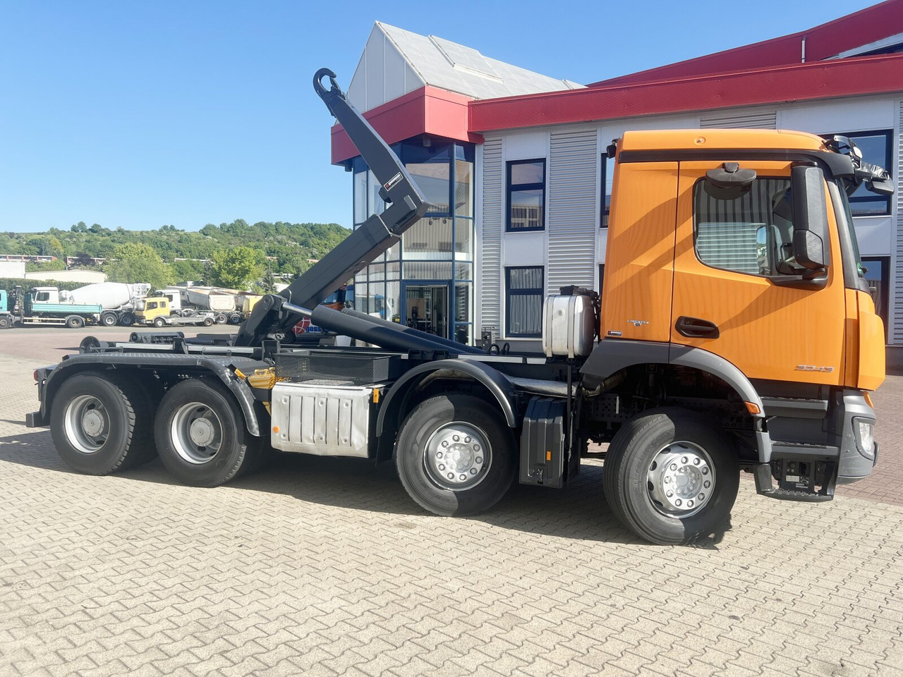Kotalni prekucni tovornjak Mercedes-Benz Arocs 3243 LK 8x4/4 Arocs 3243 LK 8x4/4, Motorabtrieb: slika 9