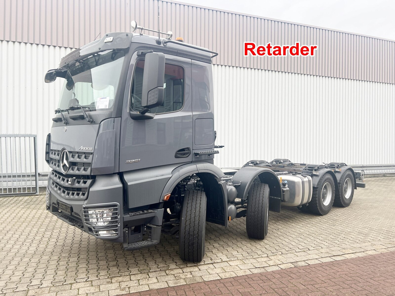 Mercedes-Benz Arocs 3251 L 8x4/4 Arocs 3251 L 8x4/4, mit Motorabtrieb C plus NA - Tovornjak-šasija: slika 1 Mercedes-Benz Arocs 3251 L 8x4/4 Arocs 3251 L 8x4/4, mit Motorabtrieb C plus NA - Tovornjak-šasija: slika 1